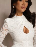 allyson Rochie Albă Dantelată Tip Bombă Cu Croială Evazată Cu Decupaj Desoriel