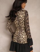 allyson Rochie Maro cu imprimeu leopard cu croială cambrată cu guler înalt și volane Miladi