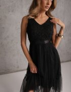 allyson Rochie negră taliată midi cu plasă decorativă Celerise