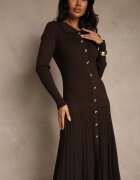 allyson Rochie Tricotată Maro din Viscoză Decorată cu Nasturi Zozeria