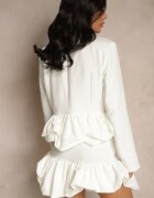 allyson Set Alb în Stil de Costum cu Volane Sacou și Fustă-Pantaloni scurți Volene