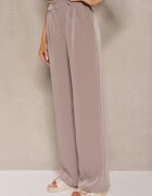 allyson Set Bej închis cu pantaloni cu croială largă și cămașă cu legătură decorativă Filaniella