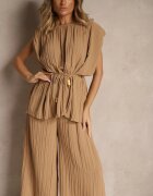 allyson Set maro deschis pantaloni cu croială largă și bluză cu umeri întăriți Nilamira