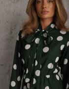 ann gissy Rochie Verde închis cu Buline cu Croială Cloș și Legătură la Gât Xelvira