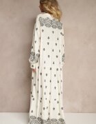 belcci Rochie Albă-Neagră Evazată Decorată cu Broderie și Model Boho Ronavere