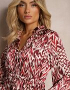 belcci Rochie roșie evazată cu elastic în talie și decolteu triunghiular cu nasturi Niamarie