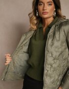 bh forever Geacă Verde Deschis cu Glugă Decorată cu Matlasare Delicată Aravitta