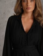bisou's project Rochie Mini Neagră cu bandă elastică încrețită și Mâneci transparente Janay