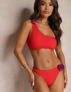  Bikini Roșu din 2 piese Sutien Asimetric și Chiloți cu Aplicații Florale Namsilea