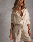 bisou's project Bermude Pantaloni scurți Bej Lărgi din Bumbac High Waist Farsefia