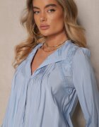 bisou's project Cămașă albastru deschis decorată cu model brodat Erinalis