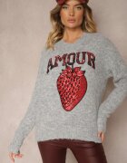 bisou's project Pulover Gri cu adaos de lână decorat cu o aplicație căpșună și cu inscripția Zozizelle