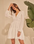 bisou's project Rochie Albă Arierith