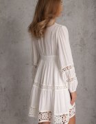 bisou's project Rochie Albă Evazată Mini cu Model Ajurat și Bandă elastică Ilermia