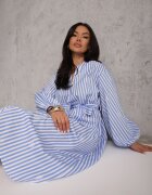 bisou's project Rochie Albastră din bumbac cu croială tip cutie cu broderie și cordon Guineney