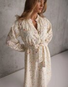 bisou's project Rochie Bej cu Croială Cloș cu Cordon din Material și cu Imprimeu Floral Dimtina