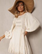 bisou's project Rochie Bej deschis Boho Decorată cu Inserții Ajurate și Dantelă cu Șnur în Talie Lanekade