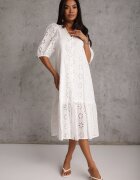 bisou's project Rochie cu nasturi din bumbac cu model floral ajurat Bamese Albă