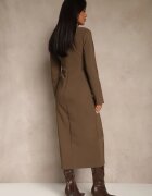 bisou's project Rochie Maro Cambrată cu Nasturi Elegante și Cataramă Metalică Espedia