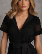 bisou's project Rochie Neagră cu Croială tip Cămașă Încheiată cu nasturi cu Curea Galavia