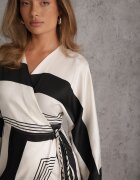 bisou's project Rochie neagră tip plic kimono legată în talie decorată cu model geometric Erostta
