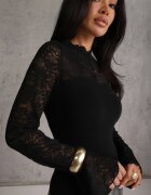  Bluză din dantelă din tricot cu vâscoză cu mâneci evazate și guler înalt Charmea Neagră