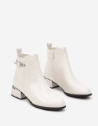 Botine Bej cu toc stil Chelsea decorate cu aplicații metalice Arhella