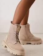  Botine Bej din imitație de piele întoarsă cu talpă plată cu cusături și logo Sylvara