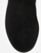  Botine Negre cu toc gros Decorate cu finisaj metalic Irialan