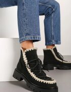  Botine Negre din eco-piele intoarsă cu un set suplimentar de șireturi decorate cu broderie Noledi