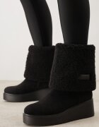  Botine Negre pe Pană Ornate cu Blană de Miel și cu Guler Întors Irissinae