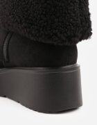  Botine Negre pe Pană Ornate cu Blană de Miel și cu Guler Întors Irissinae
