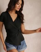 by swan Bluză Negră Petrecută cu Decolteu Adânc cu Legătură Decorativă Darlina