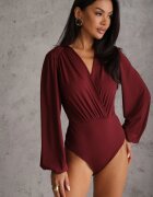 by swan Body petrecut din vâscoză cu mâneci lungă în stil bufă Biscuis Bordo