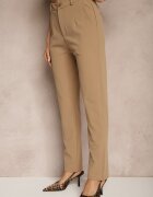 by swan Pantaloni bej închis din viscoză cu croială de costum High Waist Senaridra