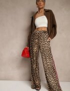by swan Pantaloni Maro din Viscoză High Waist croială largă cu Lampase Elosina