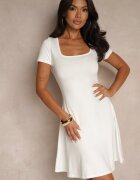 by swan Rochie Albă cu Viscoză cu croială evazată cu decolteu pătrat Miluriela