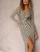 by swan Rochie Bej Mulată cu Decolteu Petrecut și Imprimeu Geometric Nohea