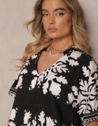 cflo Rochie neagră din viscoză cu croială tip cutie cu decolteu în V Adellira