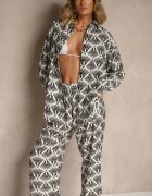 christy Set Negru cu Vâscoză Cămașă și Pantaloni Decorat cu Imprimeu Ornamental Elezoria
