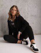  Compleu de Trening Negru din 2 piese cu Bluză și Pantaloni Seraphira