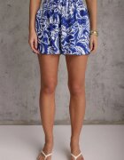  Compleu din două piese bleu-marin și alb Cămașă cu mâneci lungi rulabile Pantaloni scurți cu elastic în talie Bellafaie