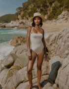  Costum de baie Bej deschis cu curea și cu colier cu floare 3D Irisrita