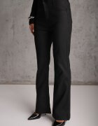 daysie Blugi Flare Standard Waist Cerate cu efect Push Up și ușoară căptușeală Tapara Negri