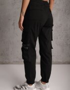 daysie Pantaloni Joggere Negri cu Buzunare Cargo din Bumbac Elastic Irisane