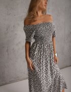 defox Rochie hispanică din bumbac cu print vegetal care evidențiază talia cu ciucuri Kradli Neagră