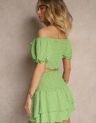 defox Set Verde deschis cu gofrare decorativă Fustă-Pantaloni scurți și Bluză tip Carmen Sarilessa
