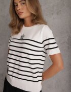elsa.m by may Bluză albă din vâscoză cu dungi cu mânecă scurtă și cu floare decorativă Kouri