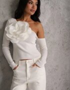 elsa.m by may Bluză Albă din Viscoză cu croi Asimetric cu Aplicație 3D cu floare Cheleta