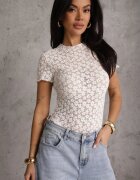 elsa.m by may Body Alb din Dantelă cu Croială Ajustată cu Mânecă Scurtă Adradina